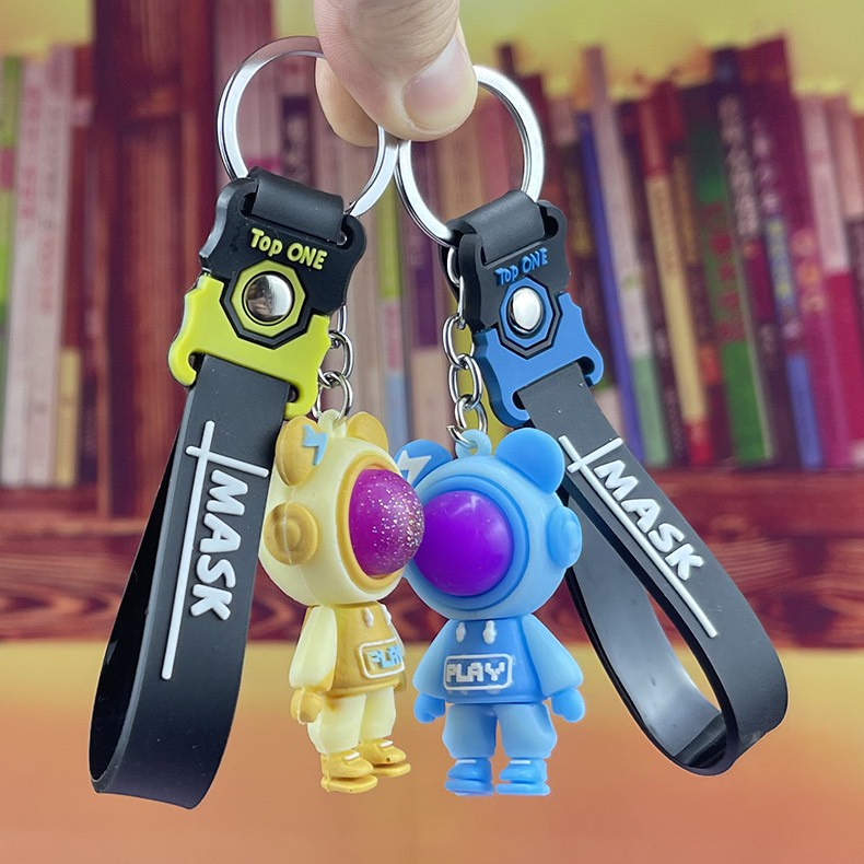 Móc khoá phi hành  gia mẫu mới cool ngầu