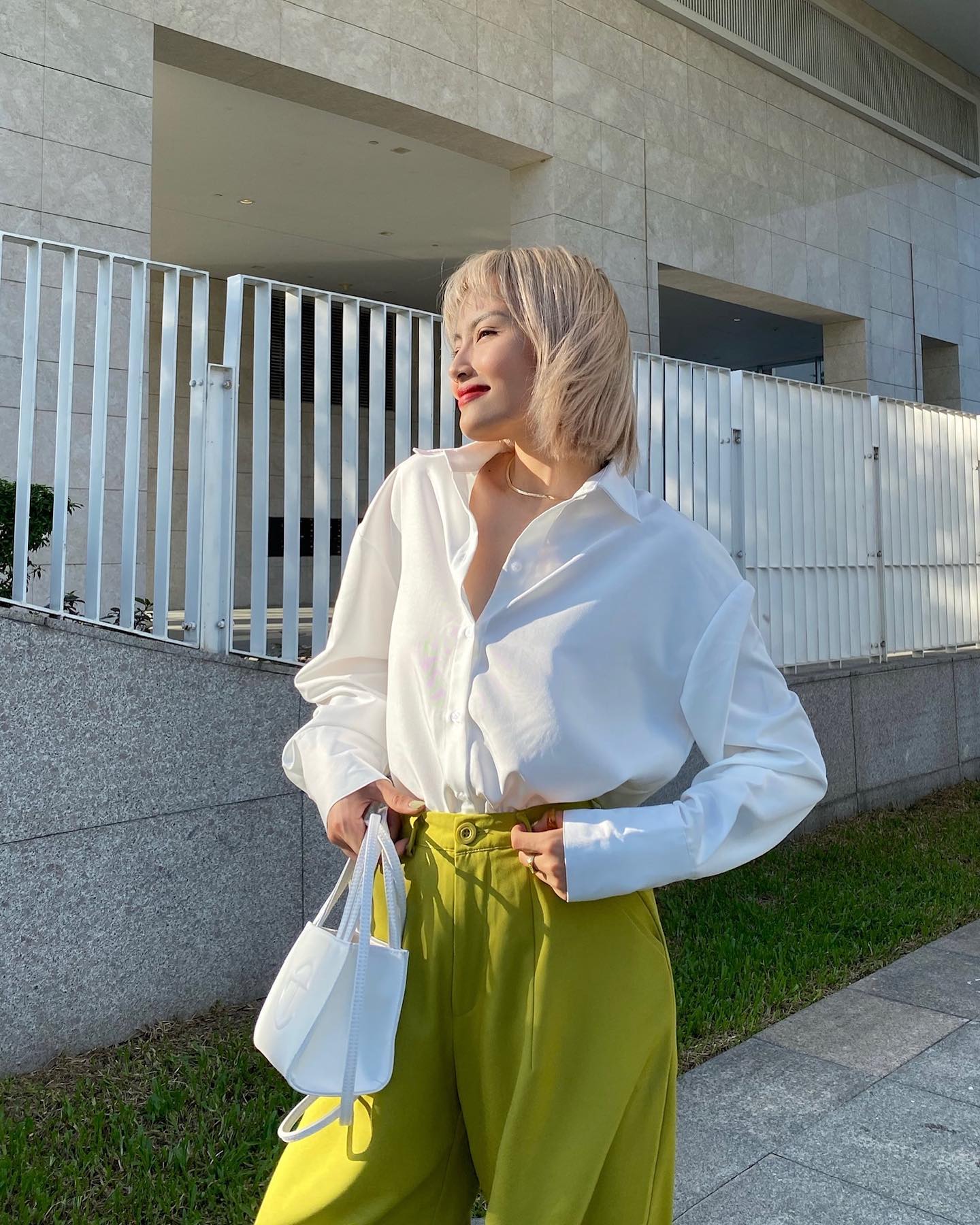 [Nhập mã LAZFASHION34-giảm 15% tối đa 99k/600k]SAP-Áo sơ mi trắng đơn giản