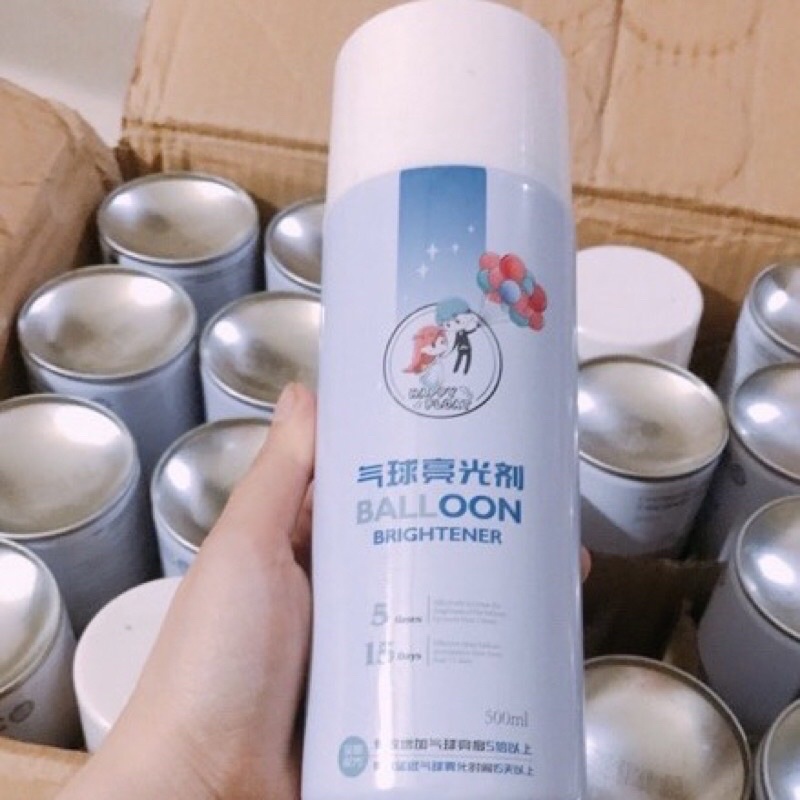 Bình xịt dưỡng bóng, giữ màu bóng