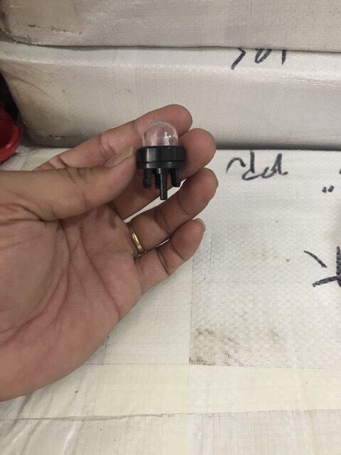 [HCM]Đế ( núm ) vú bơm xăng máy cưa xích (2 CÁI)