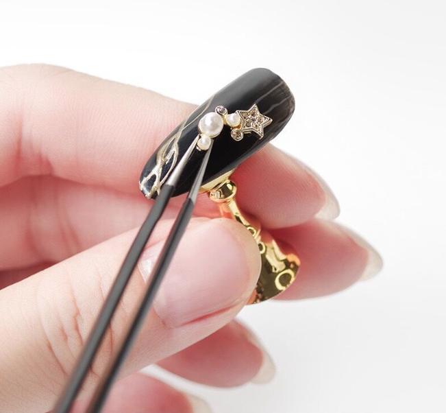 Đế Gắn Móng Giả Để Móng Mẫu Con Cờ Có Nam Châm (1 Set 5 Chân Mẫu)