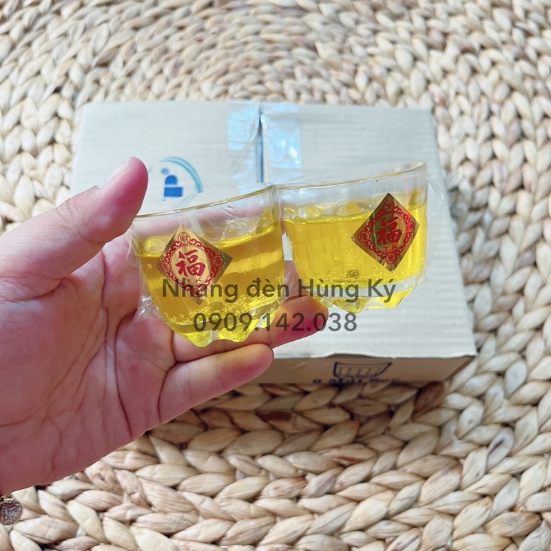 Đèn cầy ly múi