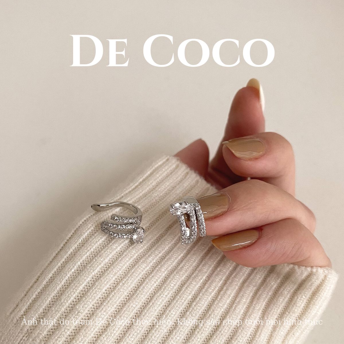 Khuyên tai kẹp vành đính đá Zena De Coco