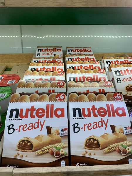 Bánh Mì Nhân Socola Nutella B-ready
