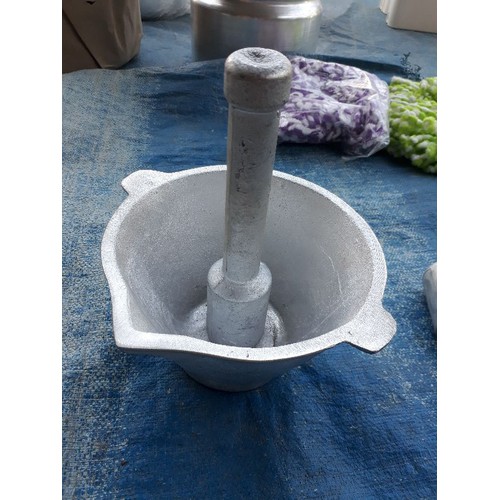 Bộ cối chày nhôm dày dặn