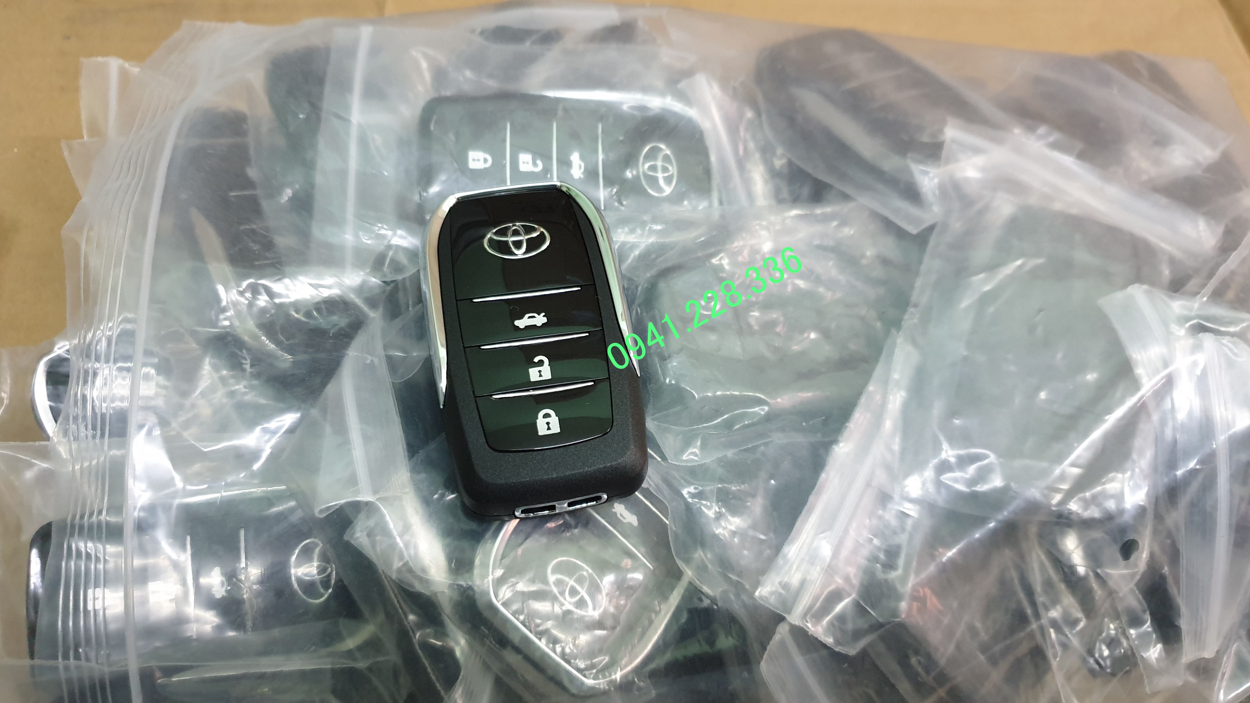 [TUYỆT PHẨM ĐỘ CHÌA] Vỏ gập Toyota (3 nút) Vios, Yaris 2015-2020 (From mới)
