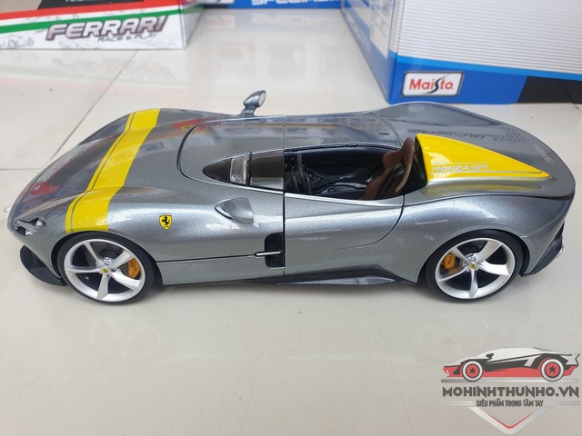 Xe mô hình Ferrari Monza SP1, tỉ lệ 1:18