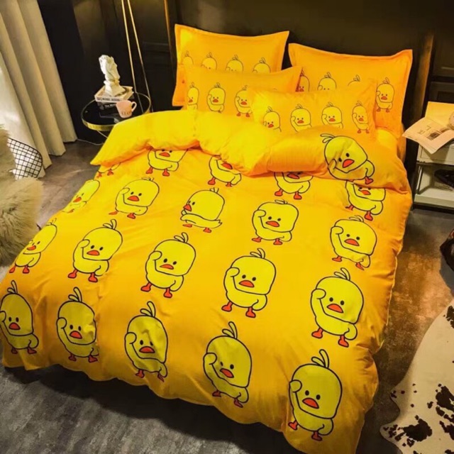 Bộ chăn Phao Kèm Ga Và Vỏ Gối Chất Cotton Poly Mẫu VỊT VÀNG