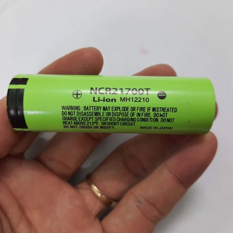 Pin sạc Li-ion 3.7v 21700 dung lượng 4500mah - pin có cực dương phẳng IRM21700 dòng xả 8A đến 10A