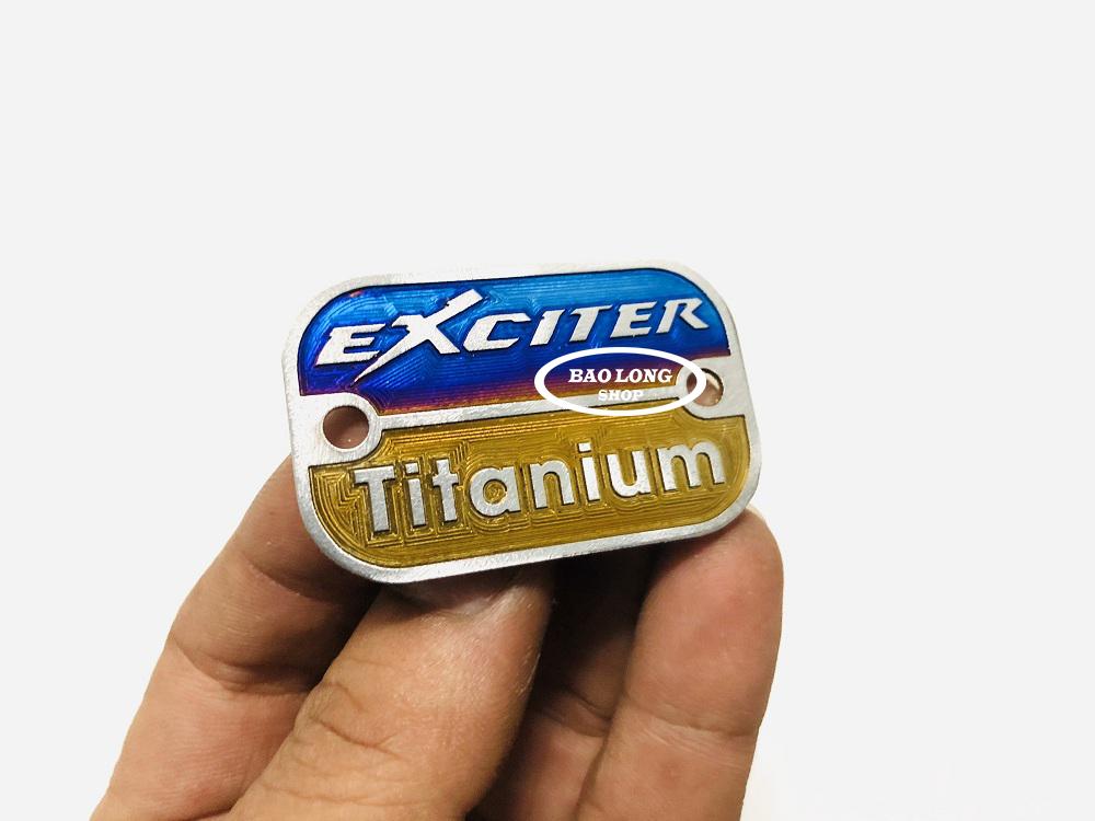 Tem nắp dầu thắng Titan gắn EXCITER