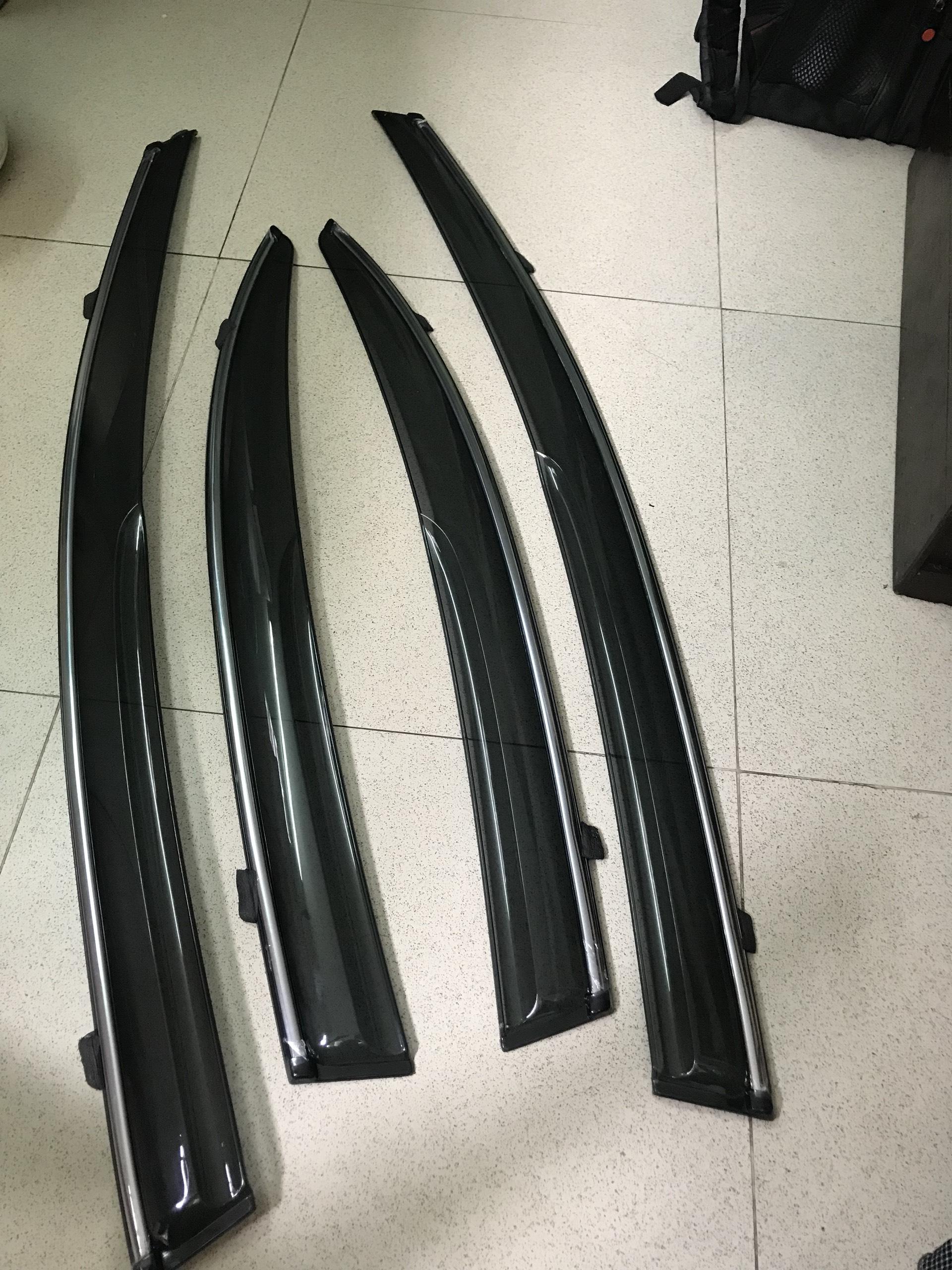 Bộ vè mưa chỉ mạ xe Honda Civic 2008-2012