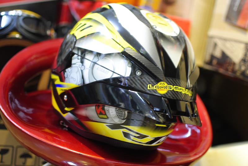 Tem Yamaha màu Vàng dán Mũ Fullface