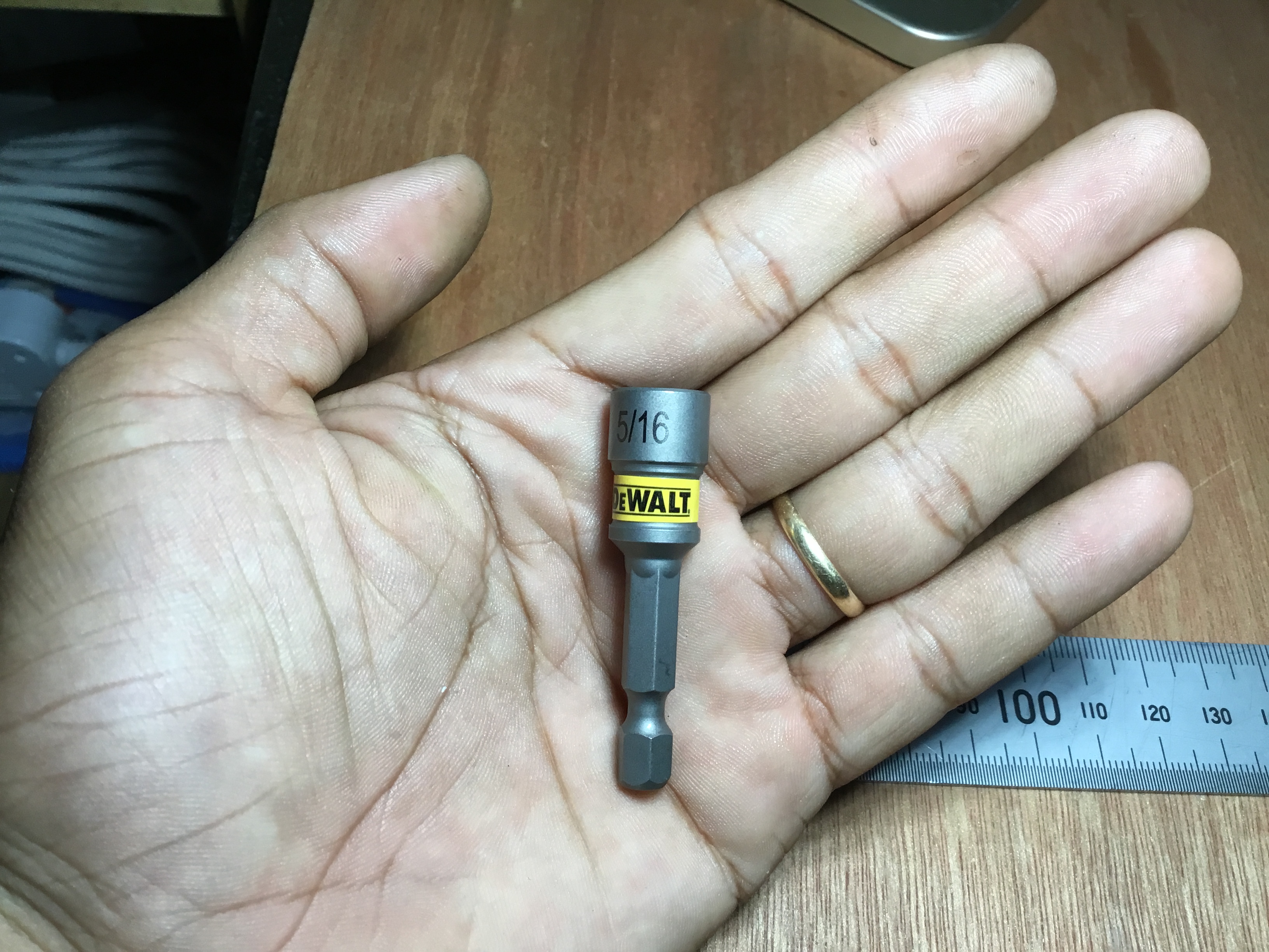 [HCM]Đầu Bắn Tôn DeWalt Mác Thép Cao 8mm