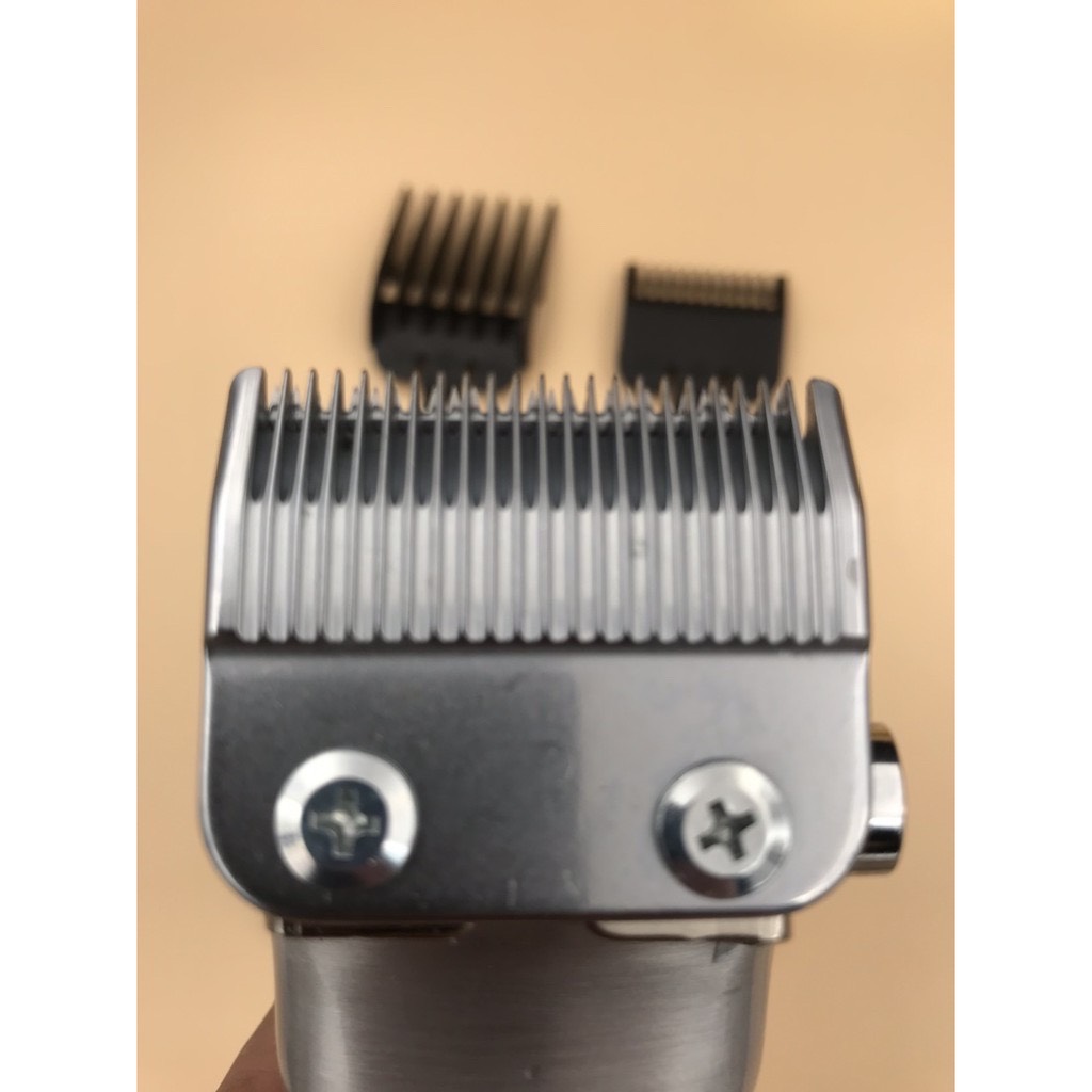 Tông đơ cắt tóc cao cấp JAME 1010