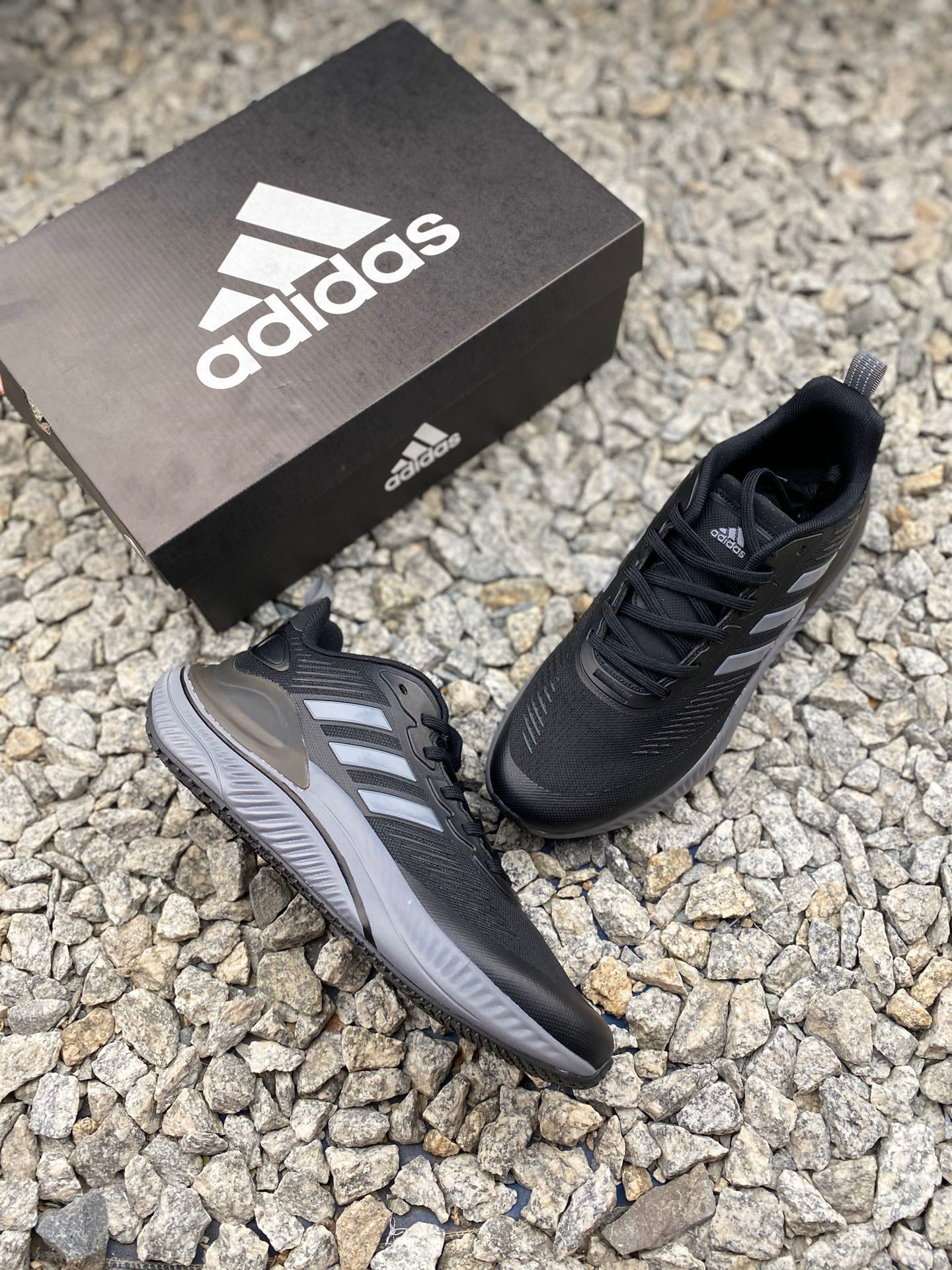 [SALE KHỦNG][TẶNG VỚ] GIÀY RUNNING NAM ADIDAS ALPHAMAGMA