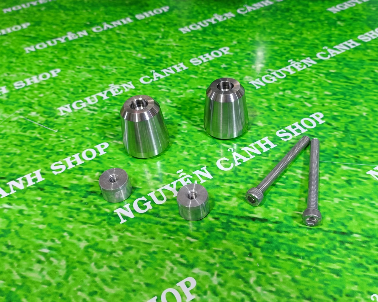 Cặp gù inox 304 gắn xe máy