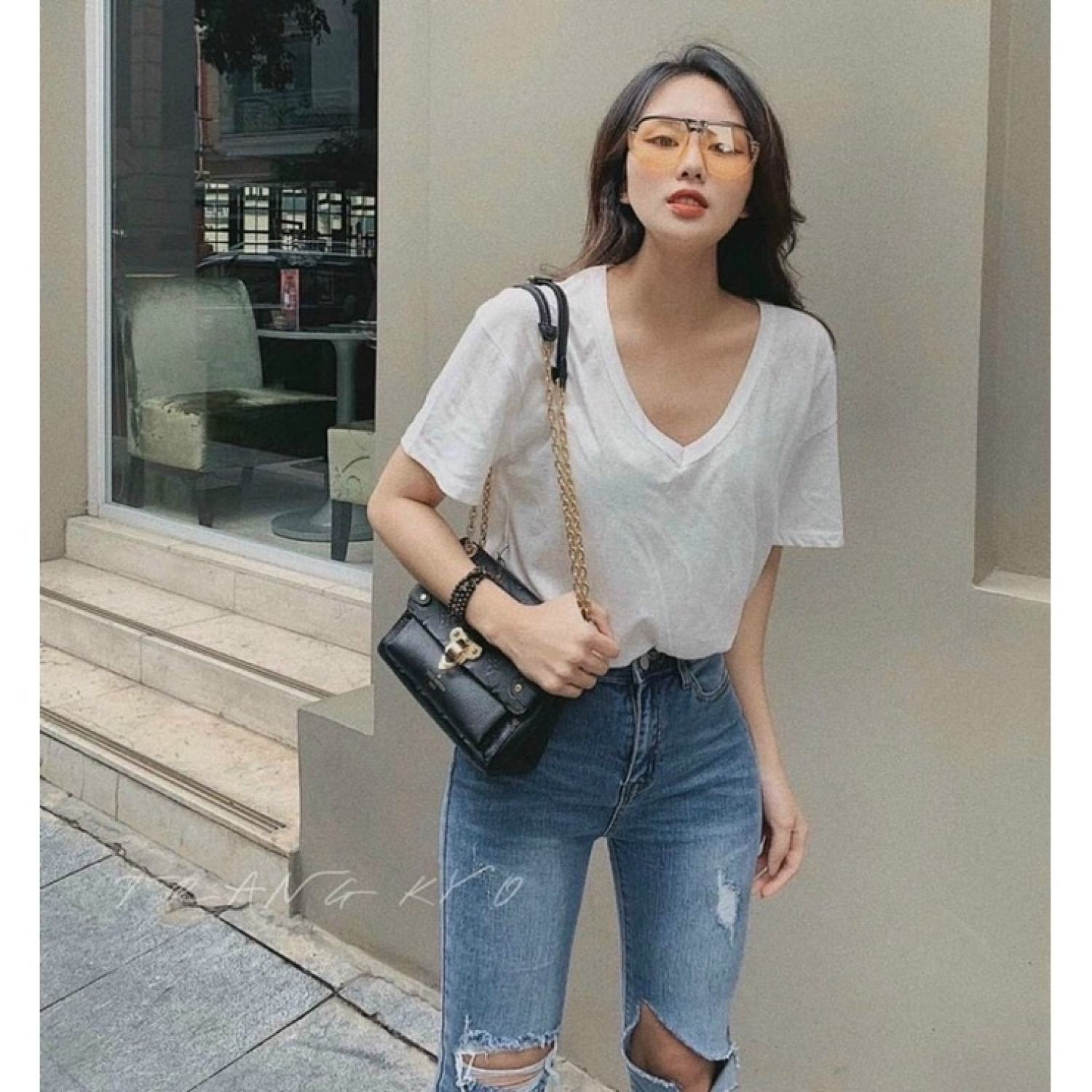 ÁO THUN CỔ TIM THƯỜNG FROM BASIC NĂNG ĐỘNG MS1