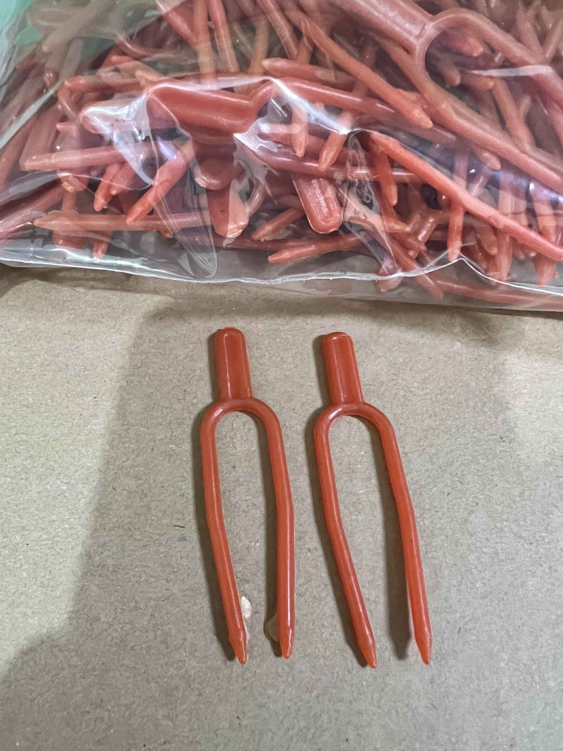 100g (~130 cái) Kẹp cố định kie hoa lan,  kẹp ghim kie, giúp kie không bị xô lệch trong quá trình phun tưới và di chuyển