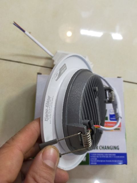 Âm trần đổi màu d110-9w rạng đông