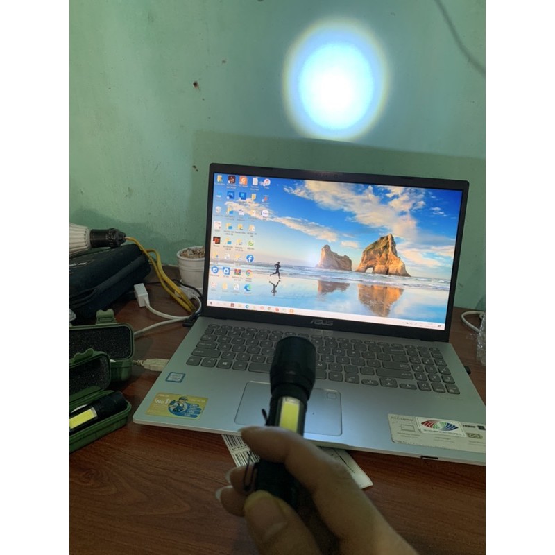 Đèn Pin MINI NHỏ Siêu Sáng Cao Cấp Có Zoom