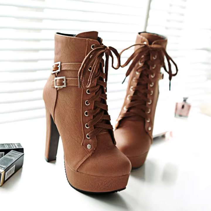 Boots Cổ Ngắn Gót Vuông 12cm PB655-4022