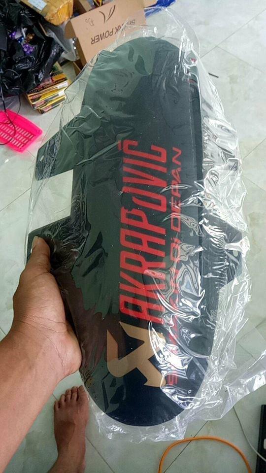 Chắn bùn 4 chân dành cho exciter 150-winner,