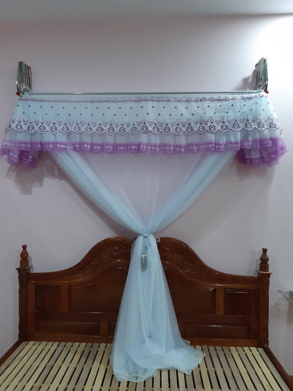 Màn khung xếp gọn vải tuyn lạnh loại đẹp (nhận đặt kích thước theo yêu cầu)