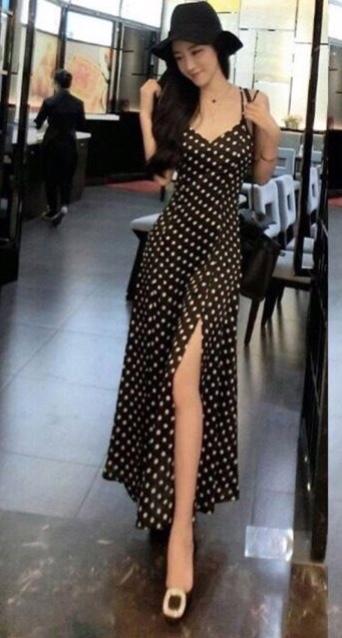 [HCM]Đầm maxi lụa bi 2 dây xẻ đùi xinh xắn