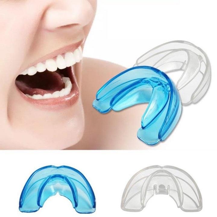 Dụng cụ niềng răng tại nhà