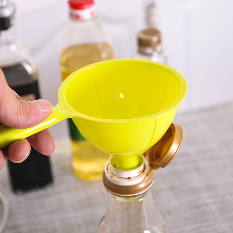 Phễu Rót Chất Lỏng Bằng Nhựa Cán Dài - HÀNG CÓ SẴN