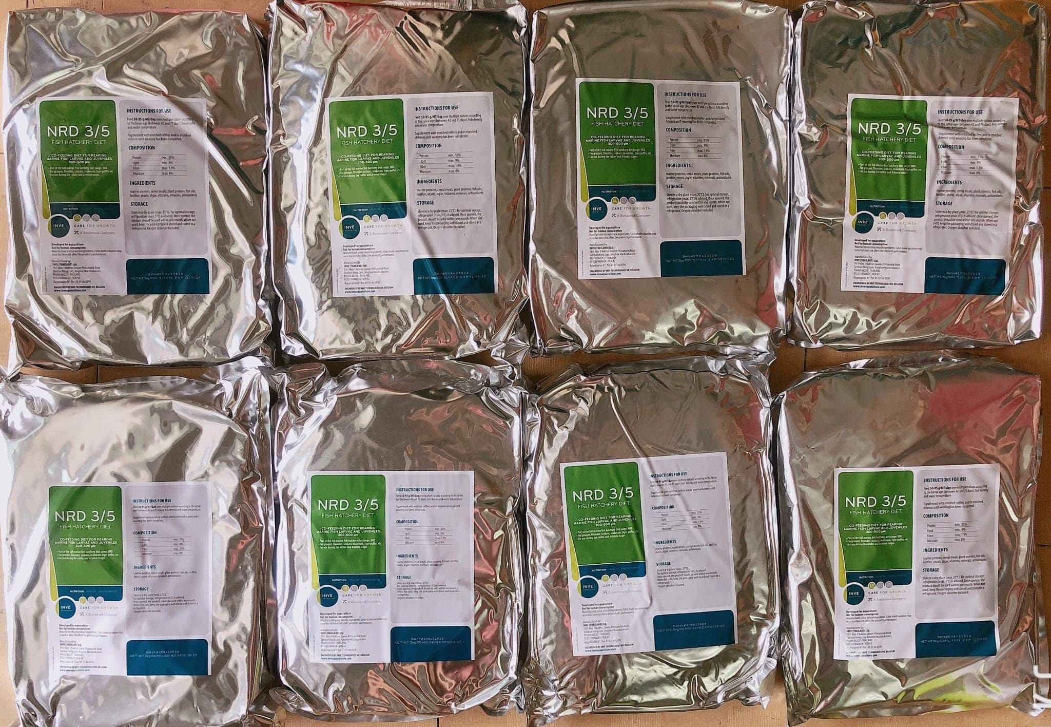 Thức ăn cho cá 7 màu cám inve 3/5 100g