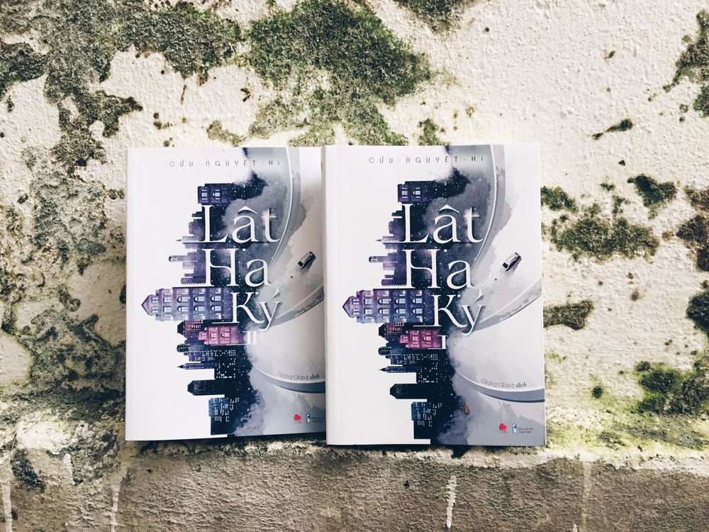 Fahasa - lật hạ ký