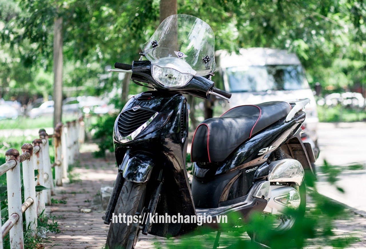 Kính Chắn Gió Xe SH- KC100SH