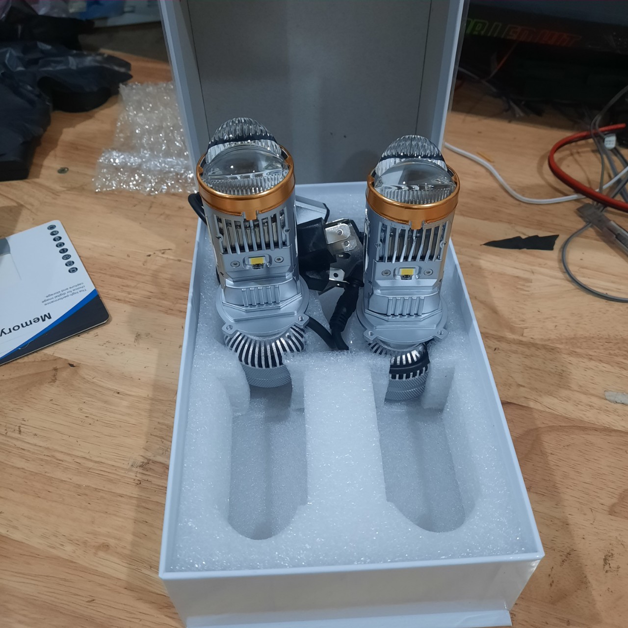 Đèn led ô tô chân H4, Bi led mini AES mắt ếch HYPER