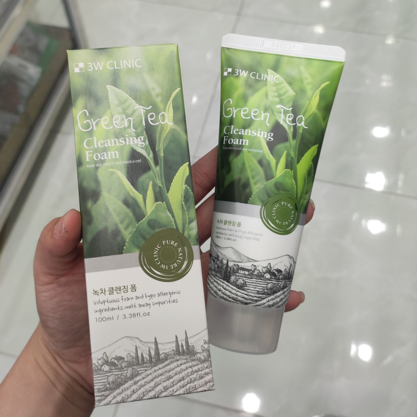 Sữa rửa mặt 3W Clinic Green Tea Cleansing Foam 100ml