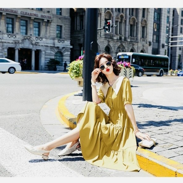 Đầm váy vàng tầng phối cổ trắng