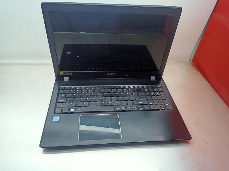 Laptop Cũ Acer Aspire E5-575/ CPU Core I3-6100U/ Ram 4GB/ Ổ Cứng SSD 120GB + HDD 500GB/ VGA Intel HD Graphics/ LCD 15.6 inch FULL HD (1920x1080)