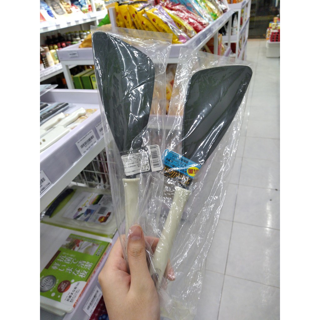 Muôi đảo chịu nhiệt (tay cầm màu trắng) NHẬT BẢN - Chuẩn 100%