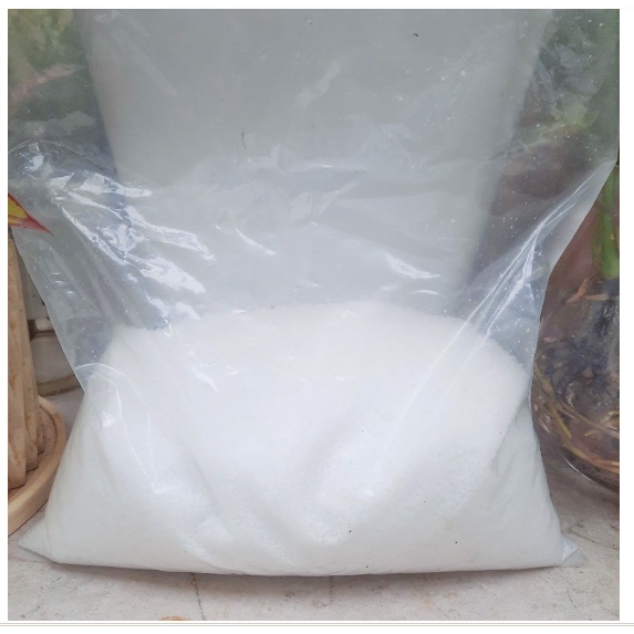 Phân đạm phân u rê 1kg giúp cây tăng trưởng vượt trội UREA URE