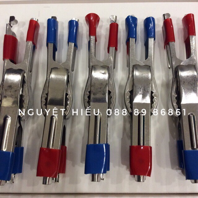 10 chiếc kẹp ắc quy