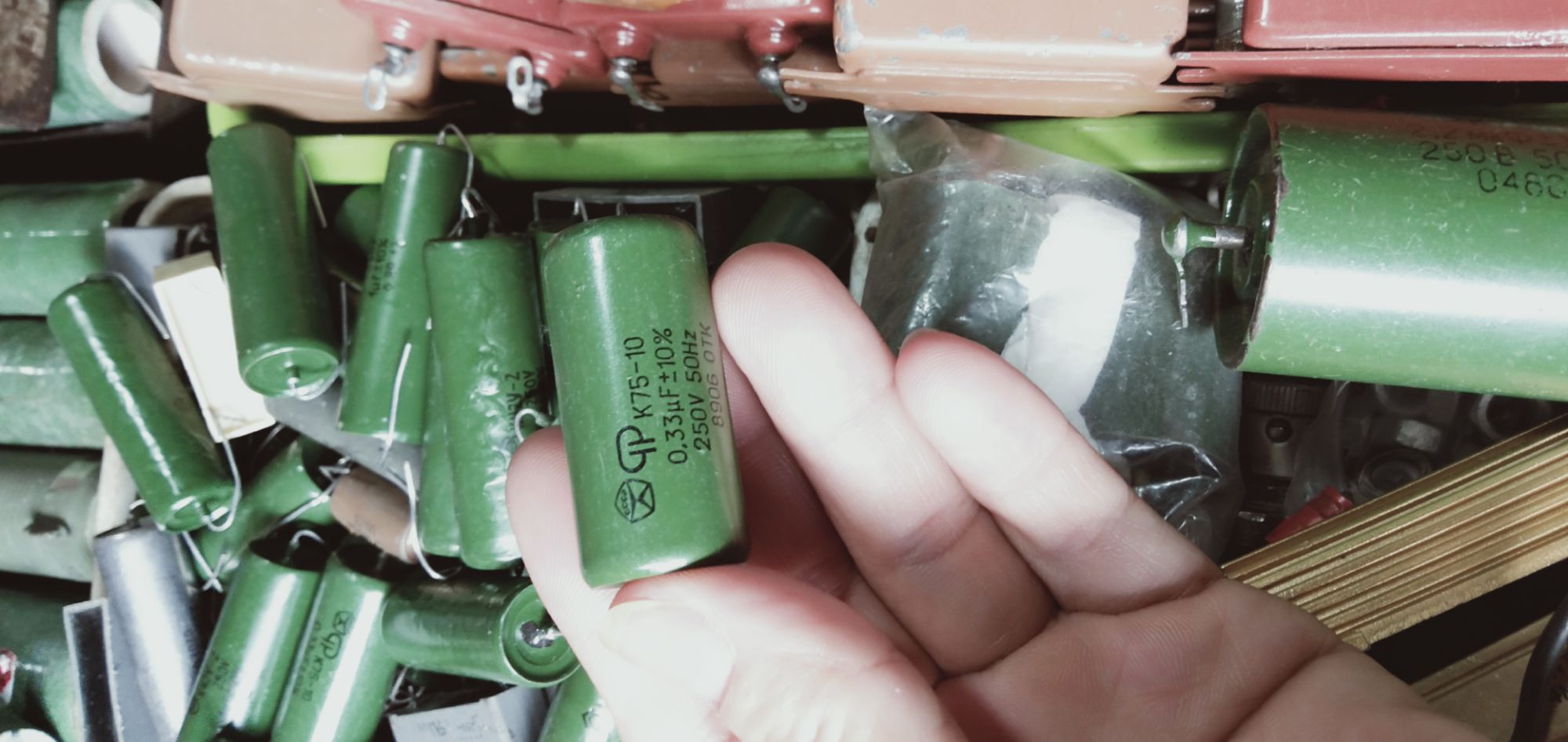 Tụ Nga 0.33uf 250v