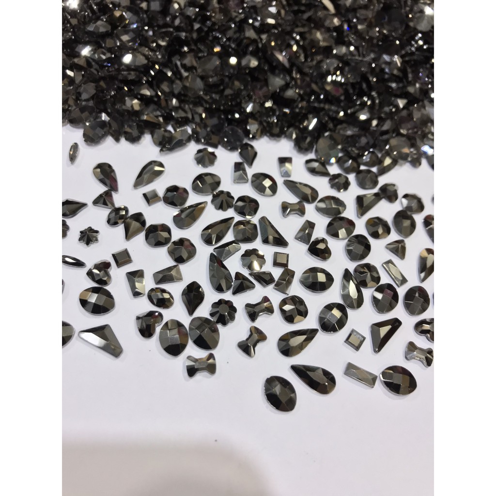 Đá Khối 30 Viên 30K Gắn Móng - sinailmi