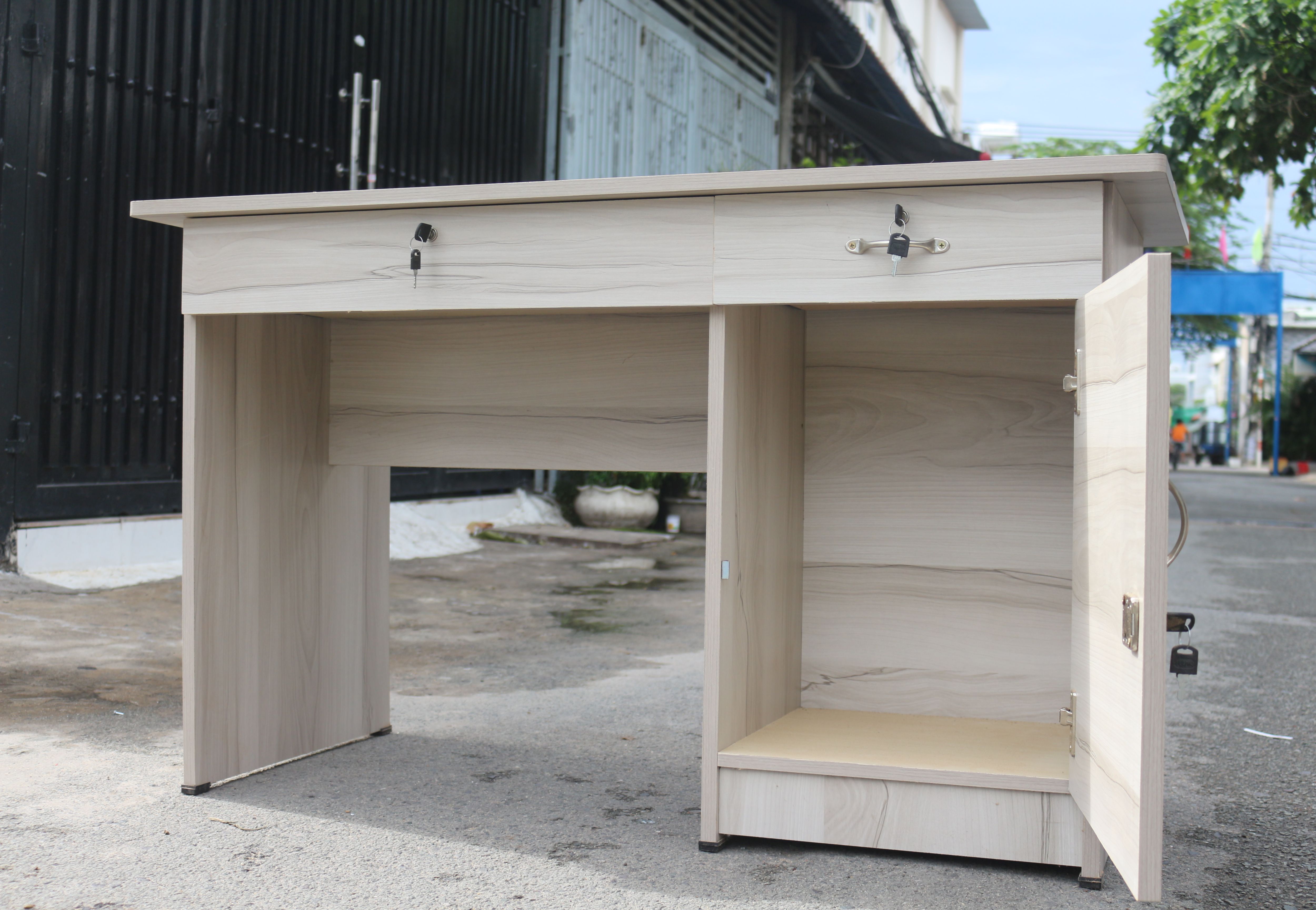 bàn làm việc gỗ tự nhiên