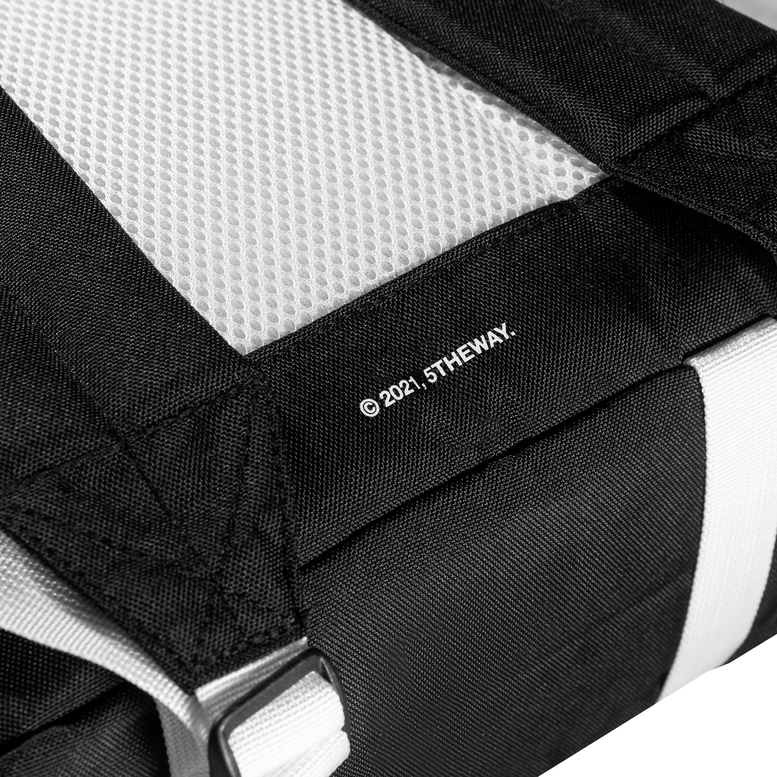 5THEWAY® /oreo/ ROCKET BACKPACK™ in BLACK/WHITE aka Balo Đen Trắng
