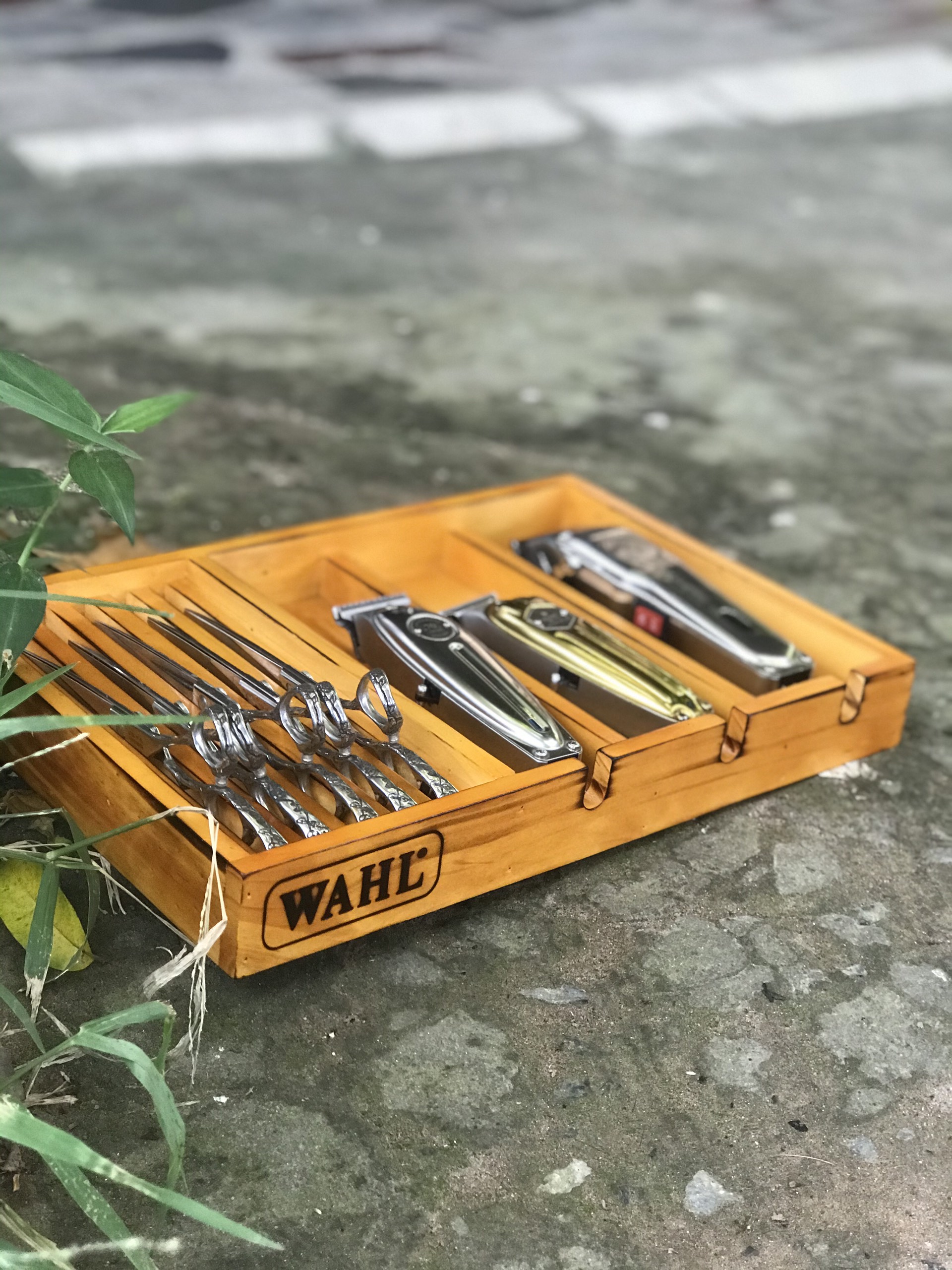 khay gỗ đựng tông đơ