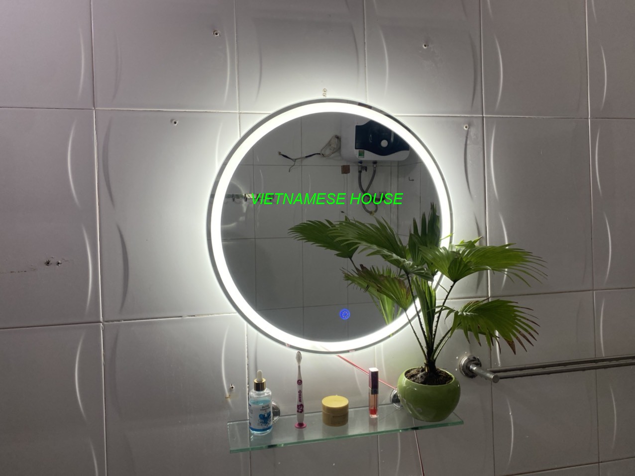 (Giá Xưởng) Gương tròn D40.D50 đèn led cảm ứng (Vietnamese House)