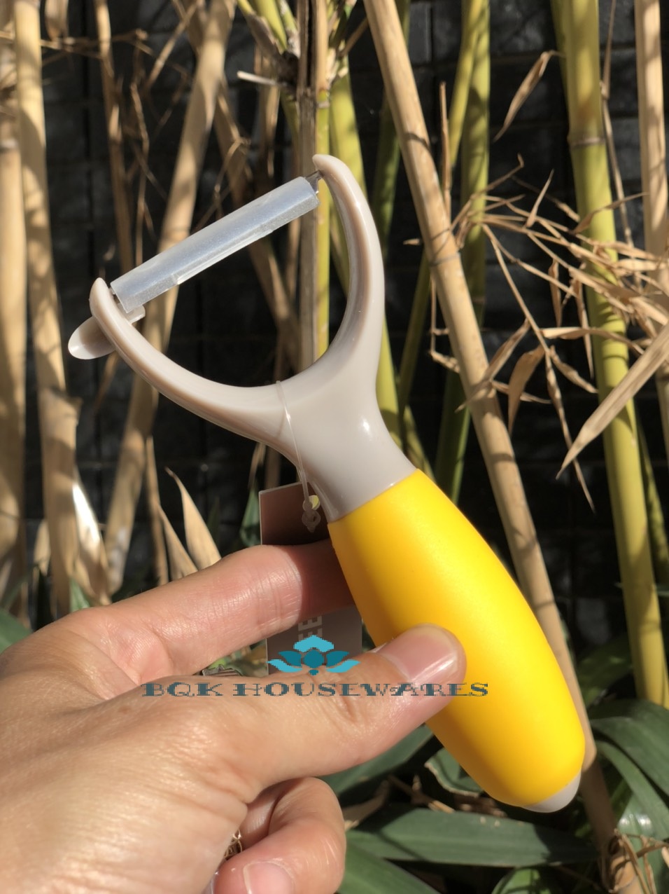 Dao bào kiểu chữ Y Lock&Lock LOL123