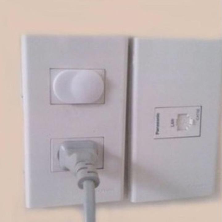 Combo 10 Nút Bịt Ổ Điện An Toàn Cho Bé