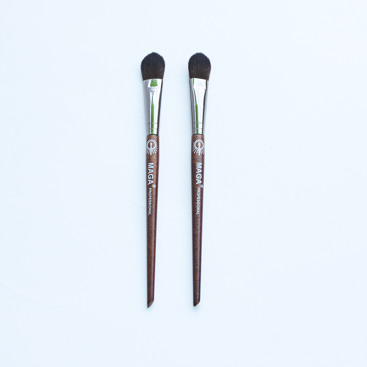 [HCM]Cọ Phủ Phấn Mũi Hoặc Highlight MAGA PRECISION HIGHLIGHTER BRUSH 25