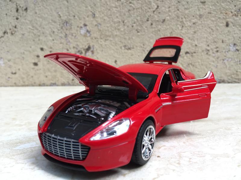 Mô hình xe ô tô Aston martin sedan - 1:32